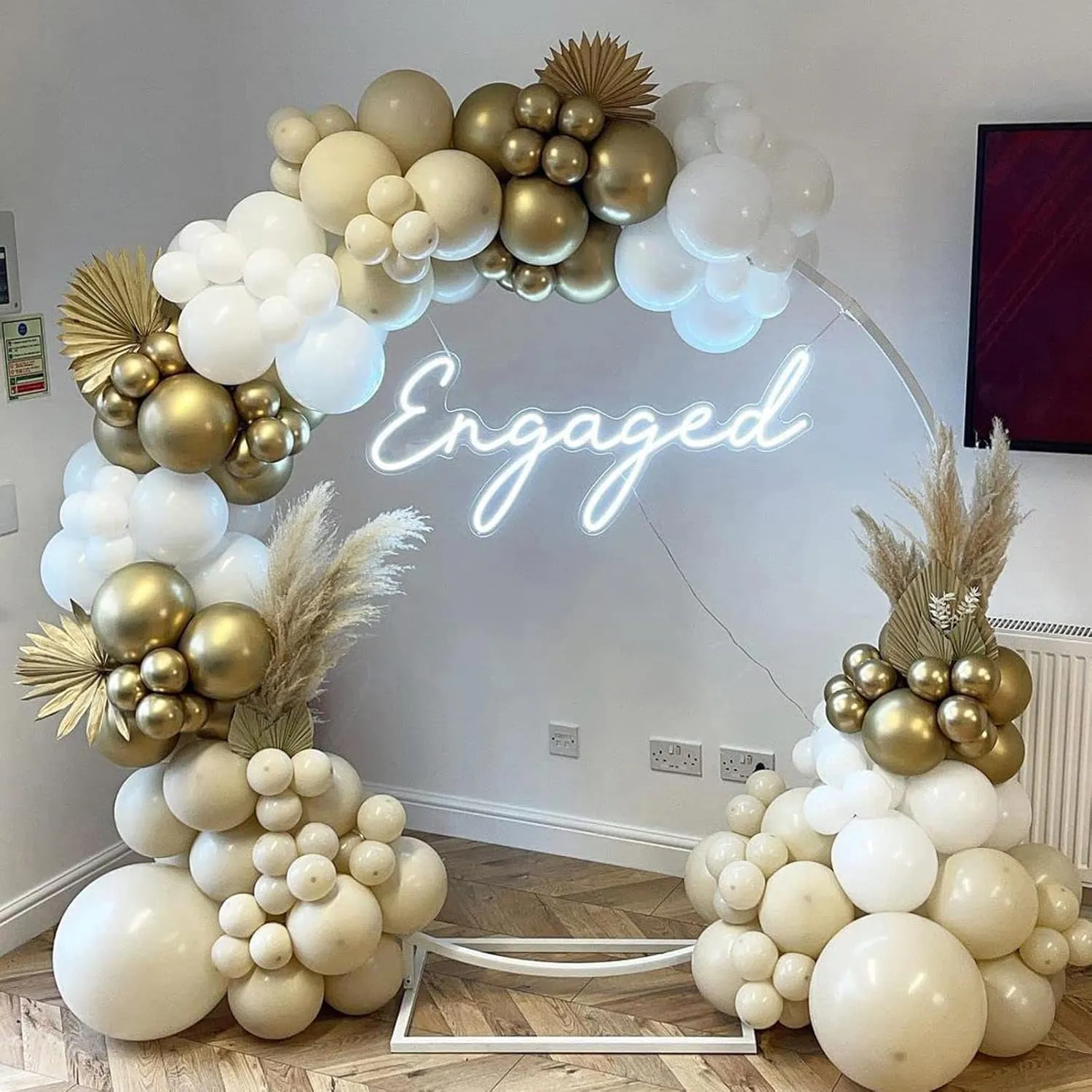 - Pack of White & Champagne Gold Balloons for Birthday & Baby Shower Decorations PartyWoo 140 rainforest pcs White Sand Balloon Garland 