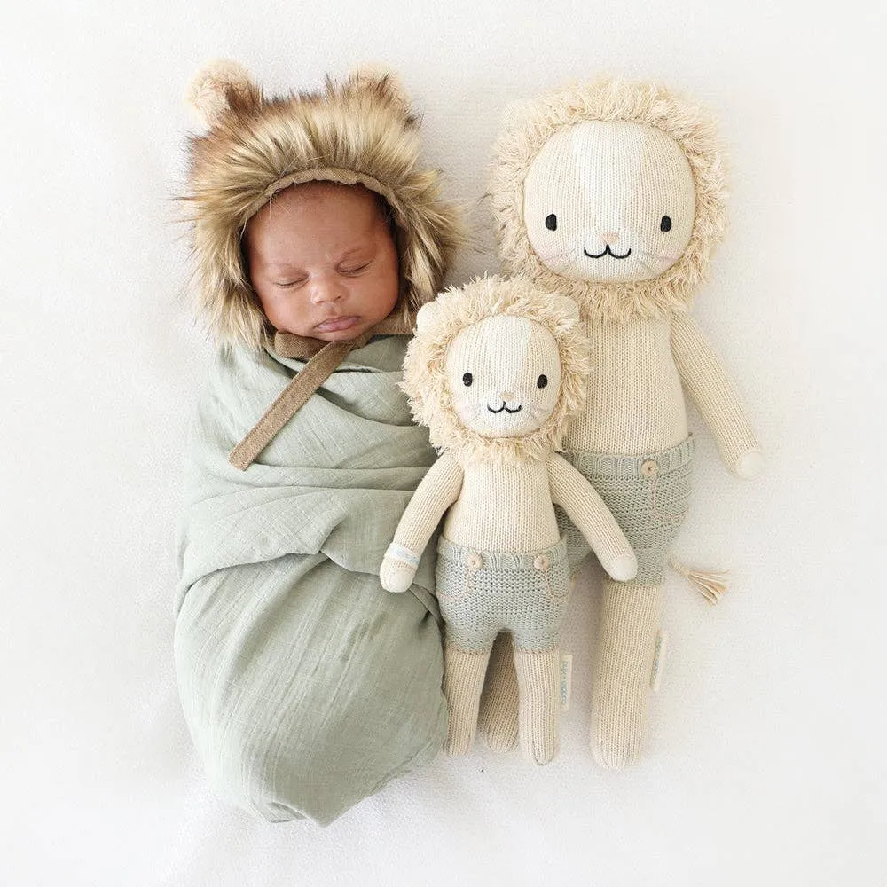 cuddle kind - Sawyer the lion, gives 10 meals: Little - 13"