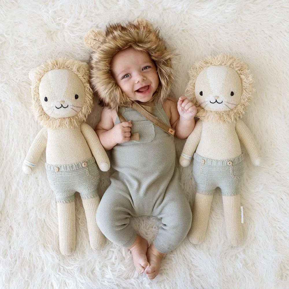 cuddle kind - Sawyer the lion, gives 10 meals: Little - 13"
