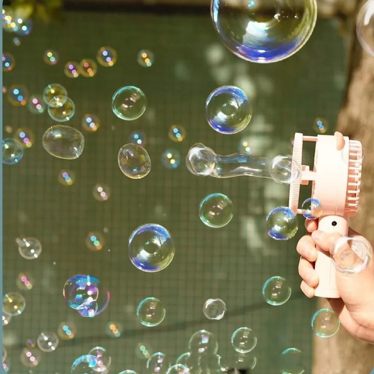 Fan bubble machine