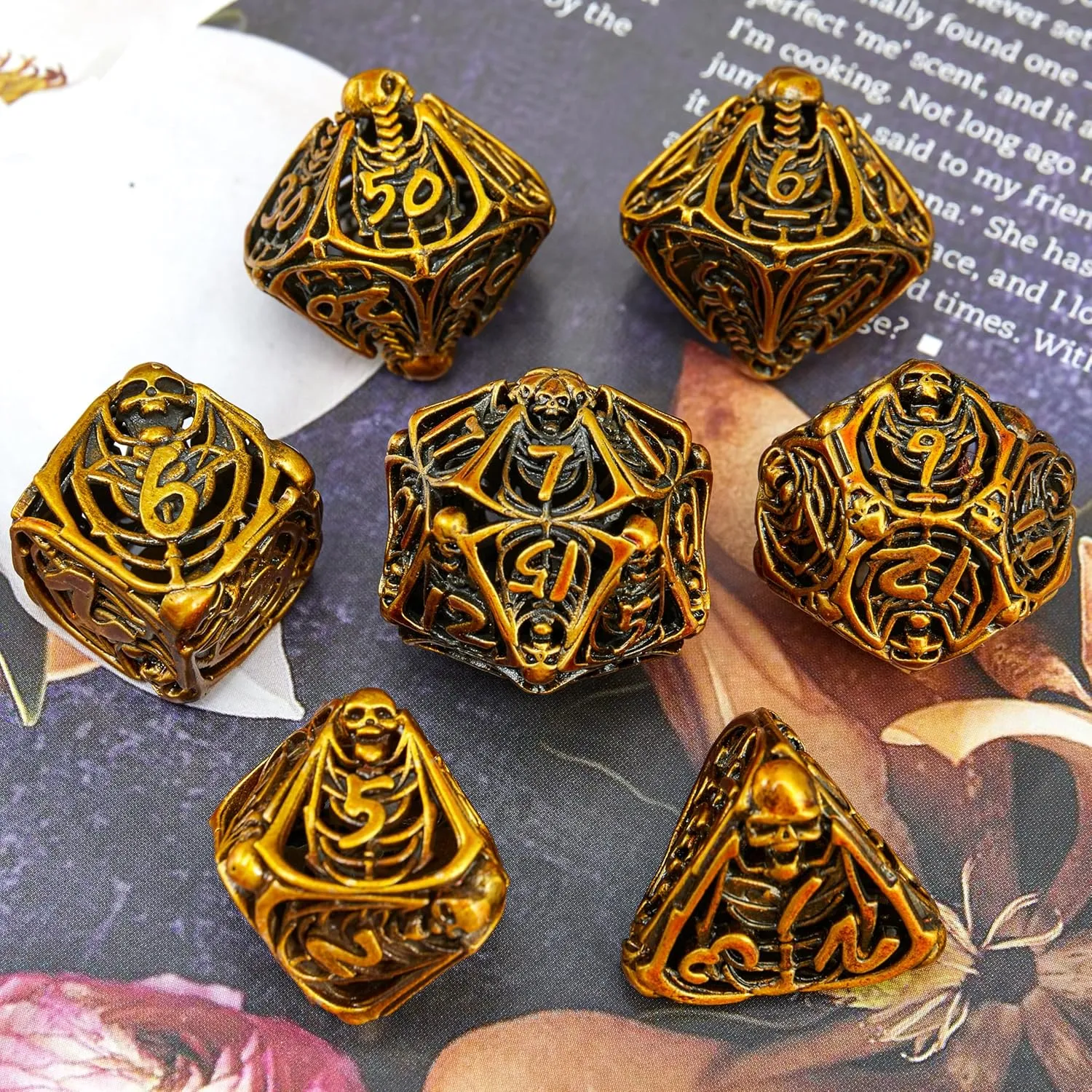 Game Cards(Kugin) Metal Skull Dice Set Hollow Multi-Sided Dungeons & Dragons Dice 7CPS Role-Playing Dice Set with Flannel Bag Suitable for volume ingredient programmer D&D Board 
