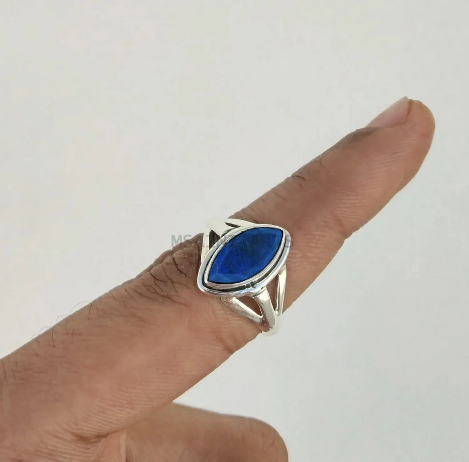 Gemstone Unique Handcrafted Ring (US otter Size 7.5) Solid 925 Sterling Silver Ring for Women & Men, Blue Sapphire Ring 