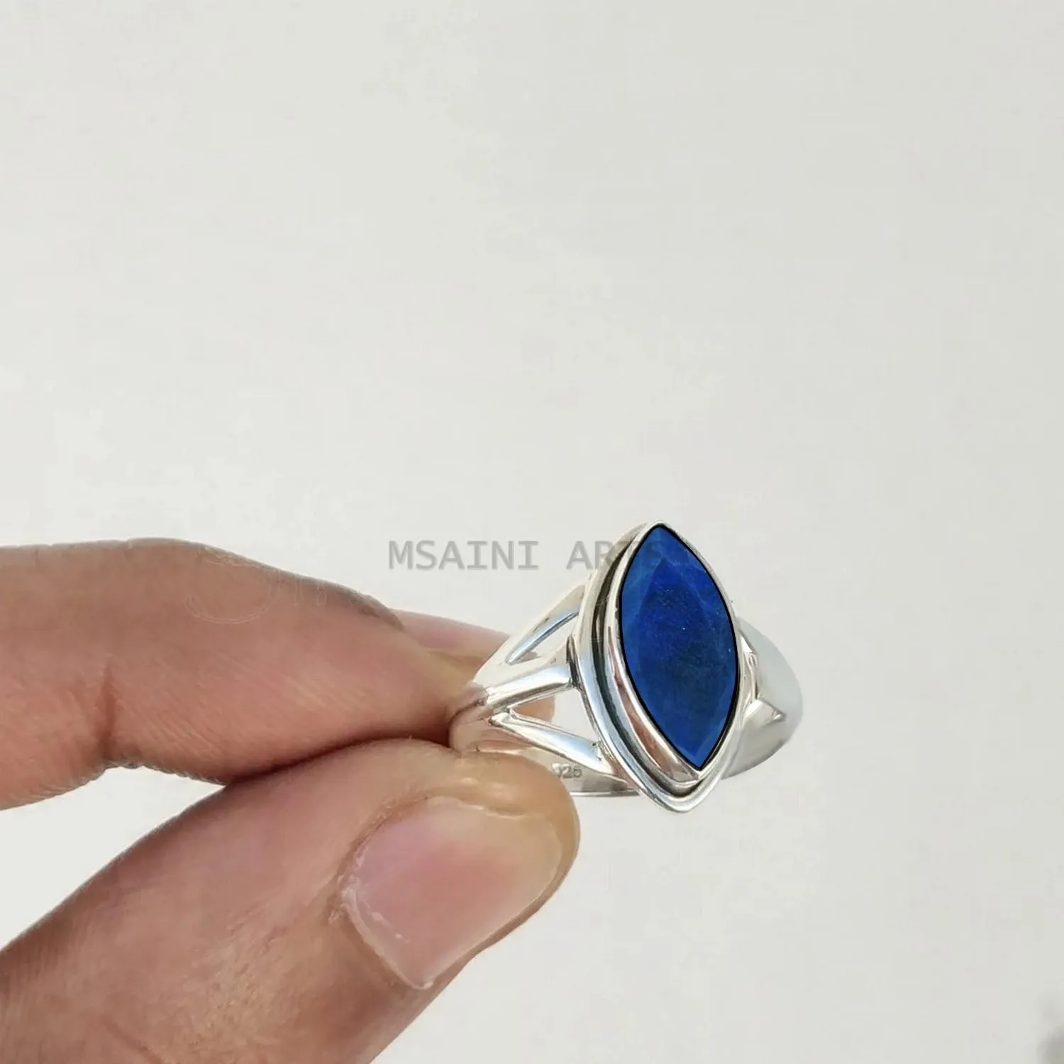 Gemstone Unique Handcrafted Ring (US otter Size 7.5) Solid 925 Sterling Silver Ring for Women & Men, Blue Sapphire Ring 