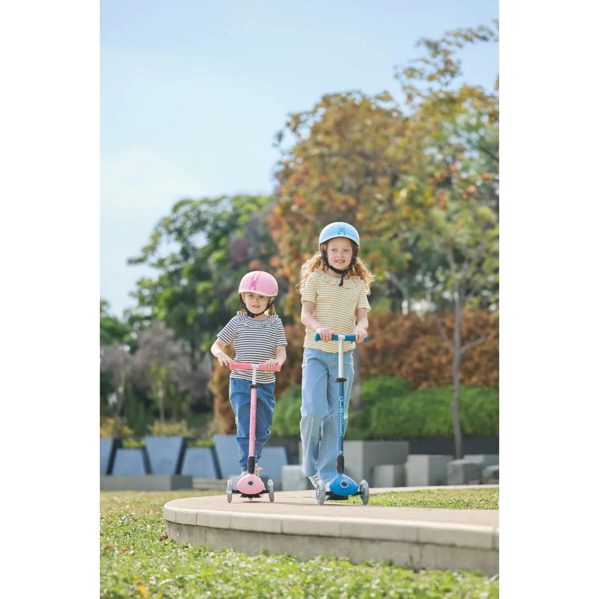 Globber Elite Lights Foldable Scooter - Pastel Pink / Fuchsia (3 - 9Y )