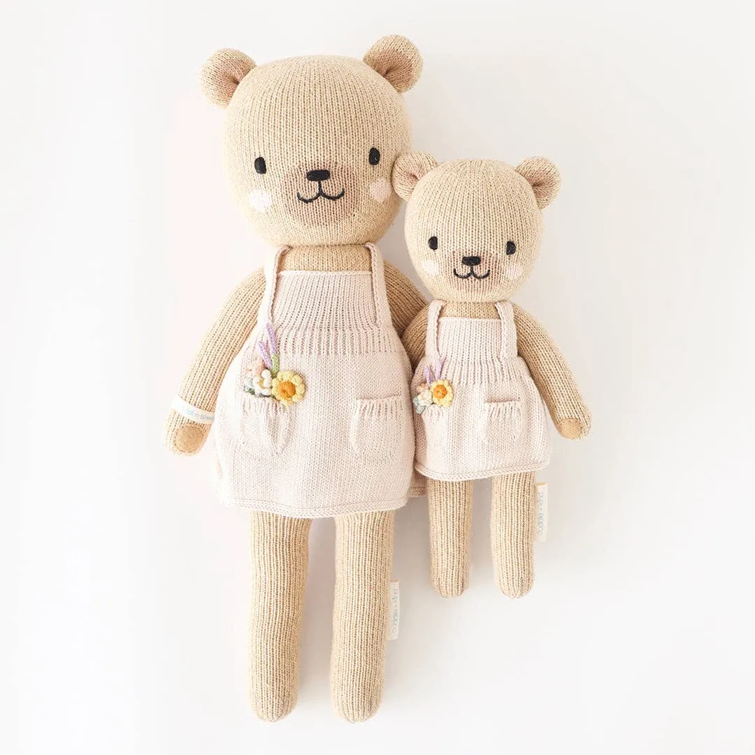 Goldie the honey bear, gives 10 meals: Little - 13"