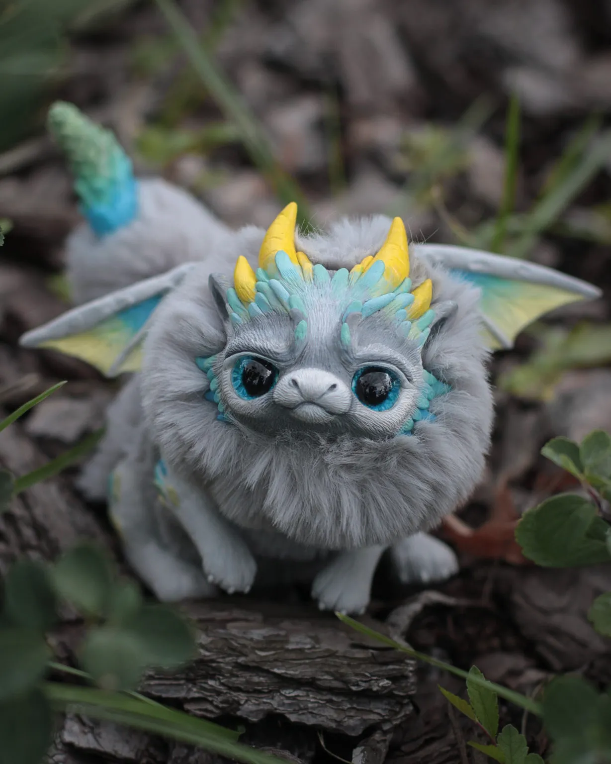 Grumpy dragon– Grey