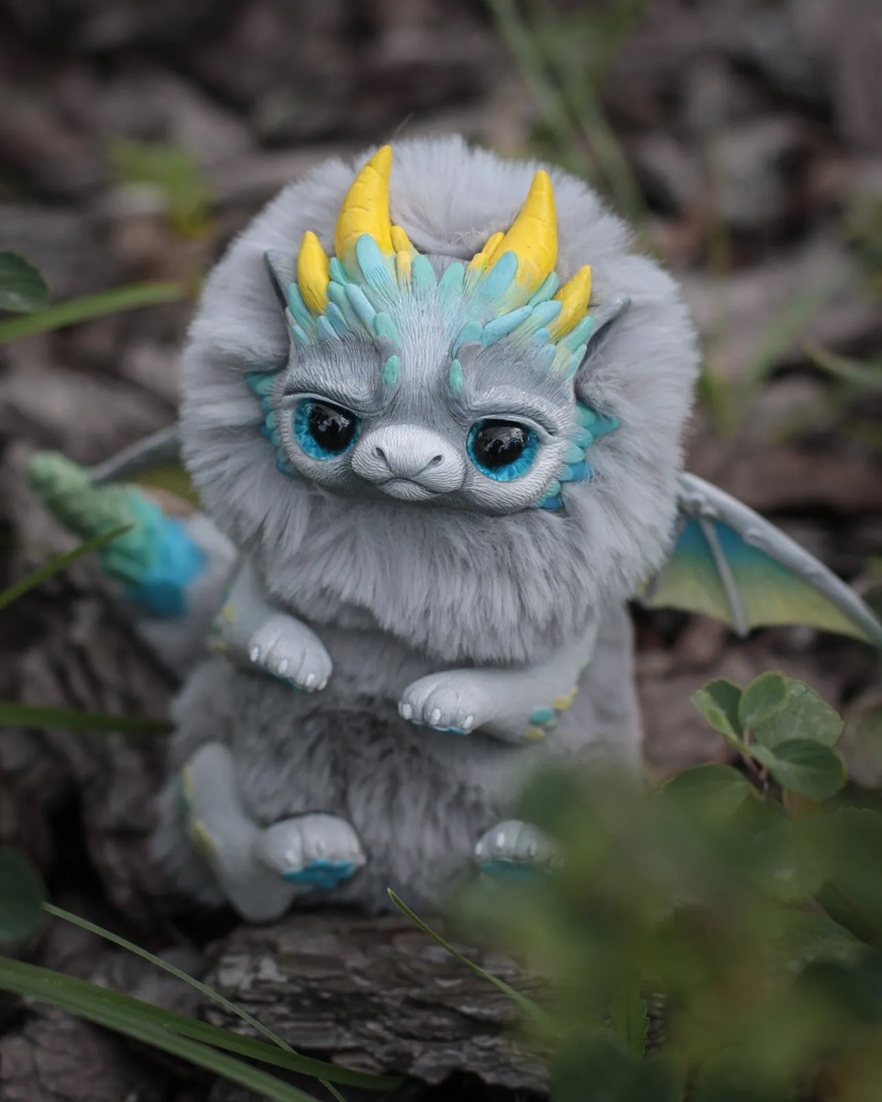 Grumpy dragon– Grey