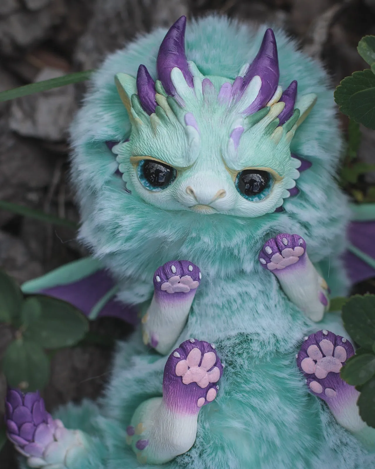 Grumpy dragon– Mint