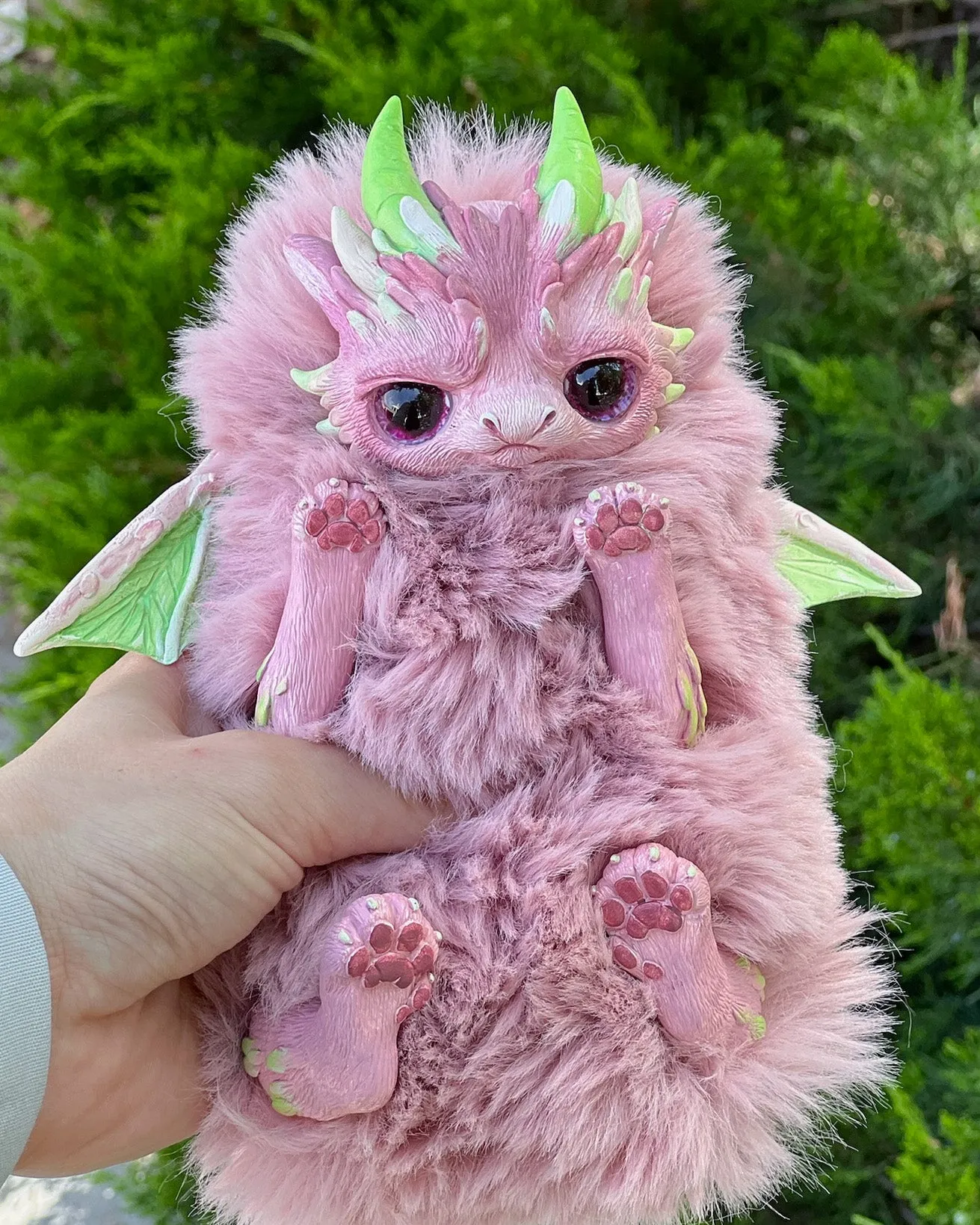 Grumpy dragon– Pink