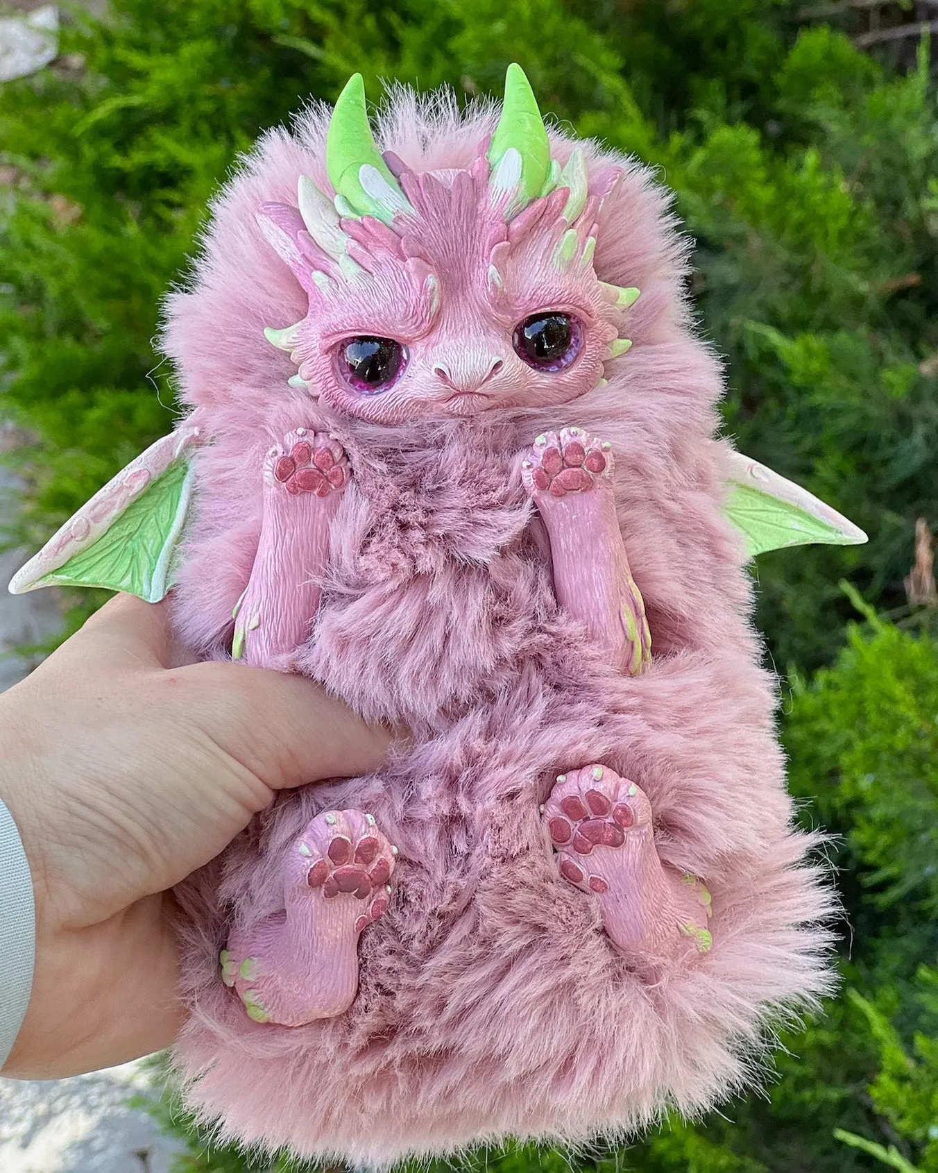 Grumpy dragon– Pink