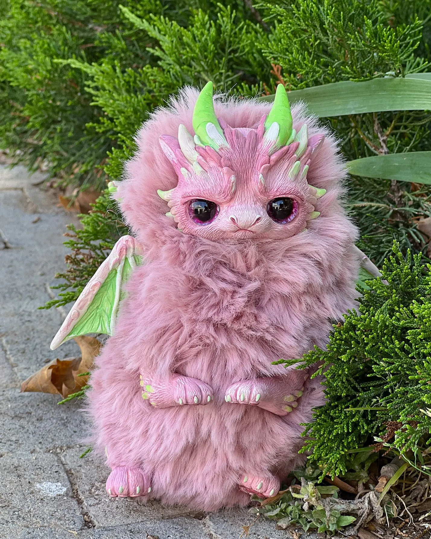 Grumpy dragon– Pink