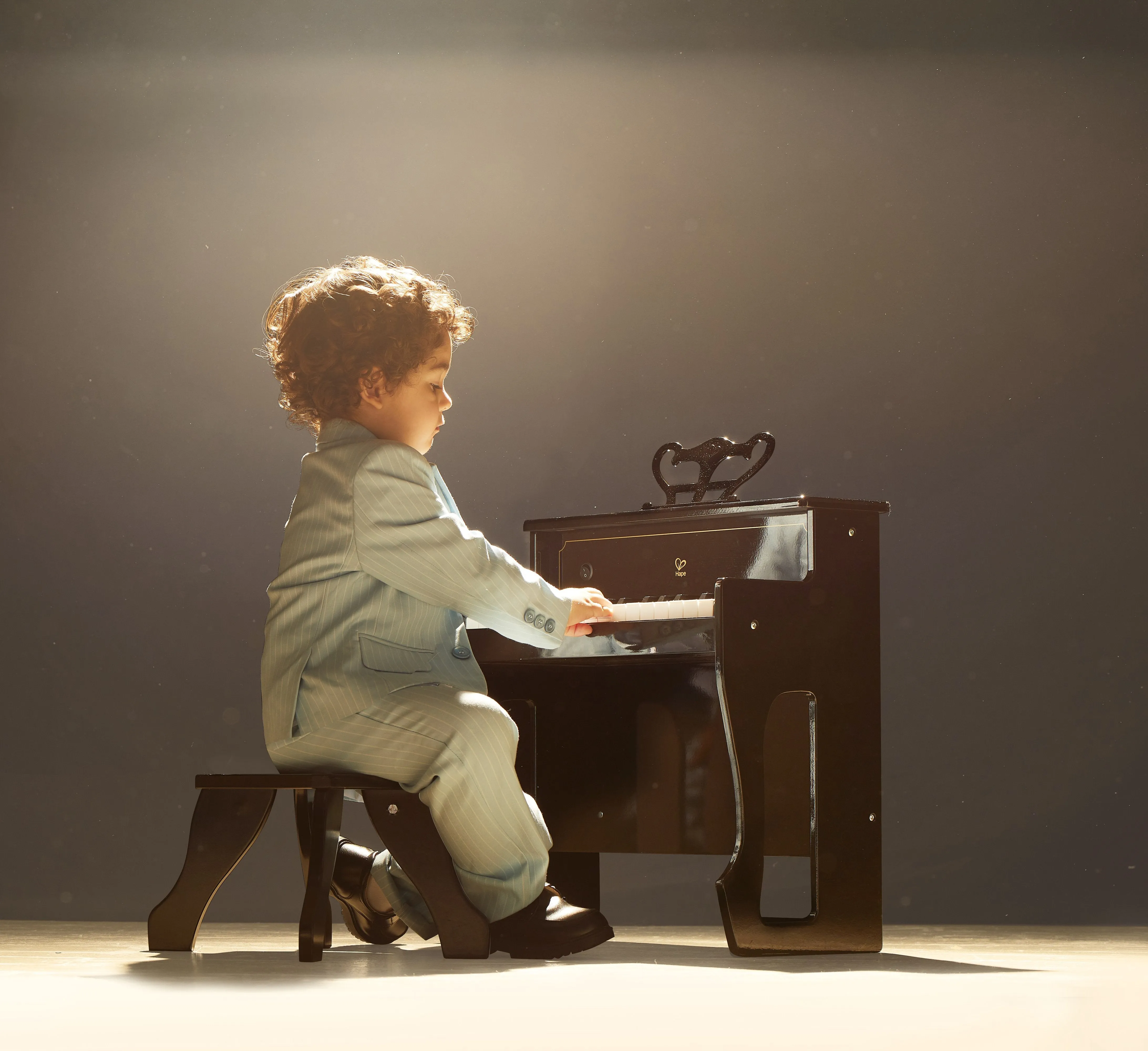 Hape Dynamic Sound Upright Piano