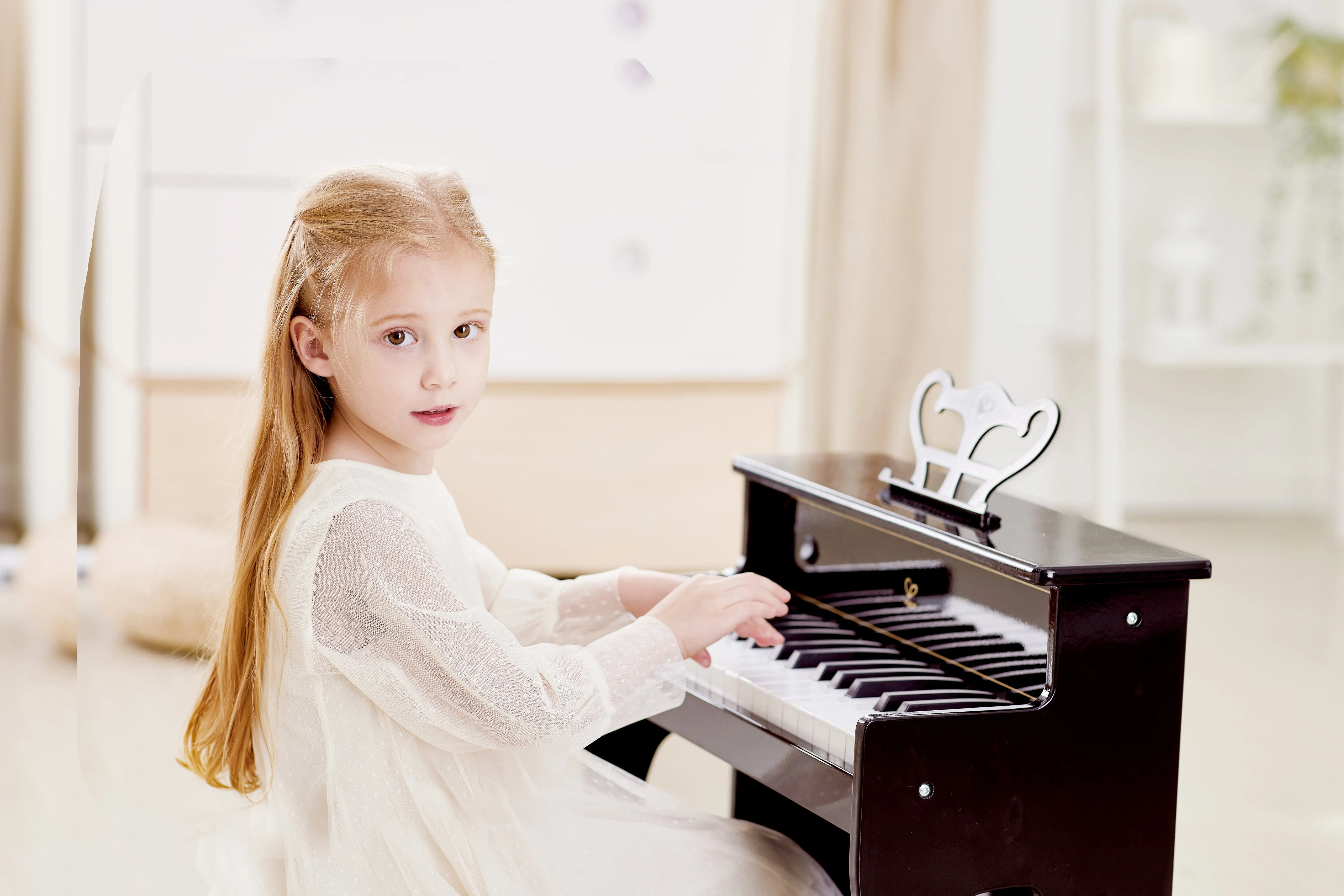 Hape Dynamic Sound Upright Piano