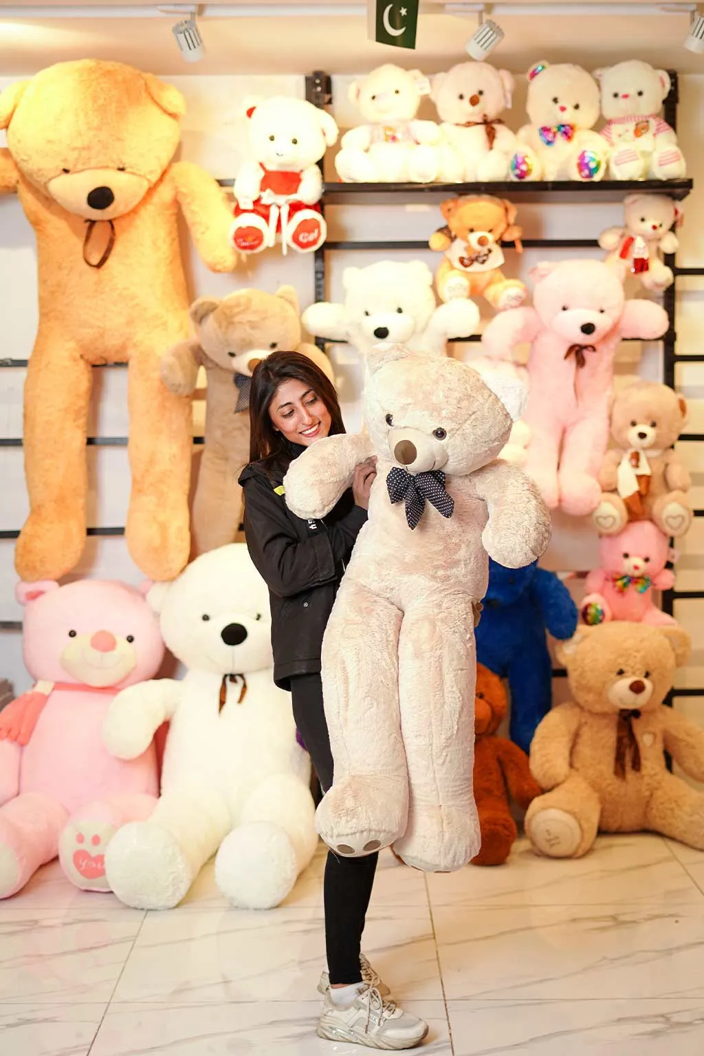Soft And Huggable Jumbo Brown Teddy Bear 120cm - Giant Teddy Bear