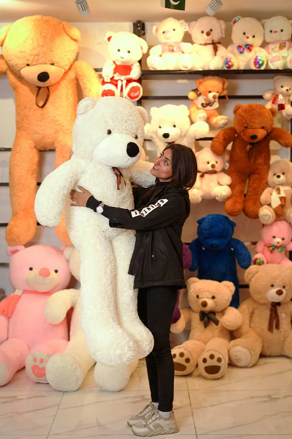 Soft And Huggable Jumbo  Teddy Bear 160cm - Giant Teddy Bear