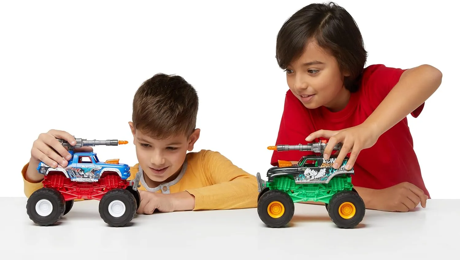 Sounds, Fireable Weapon, Batteries Included, Monster Truck Toys for Boys and Kids Metal Machines Monster Truck Wars (Jawesome) by ZURU, Toy Car Vehicle That Lights Up & situation Makes 